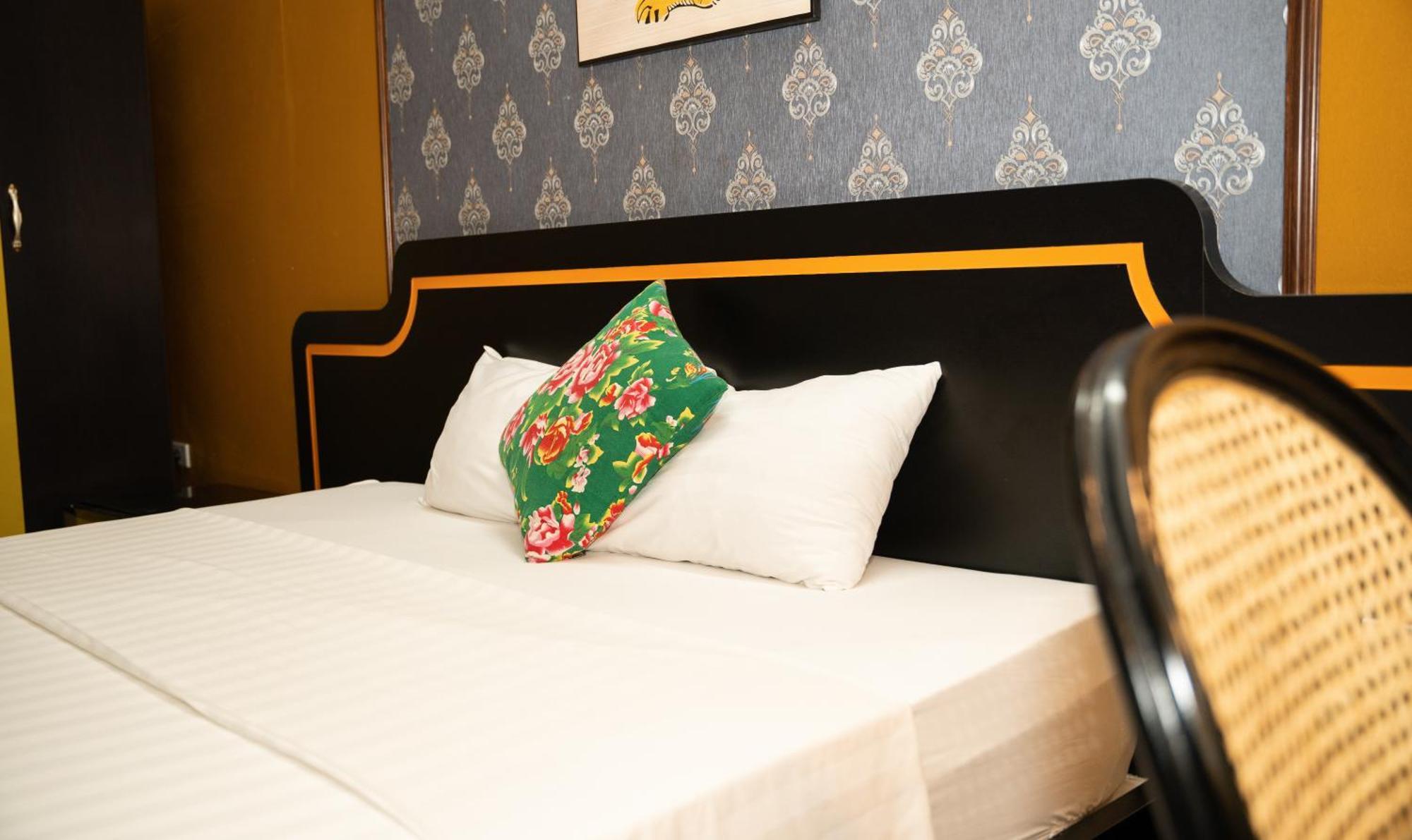 Viethouse Homestay Ha Long Exterior photo